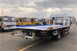 新华大街汽车救援补胎